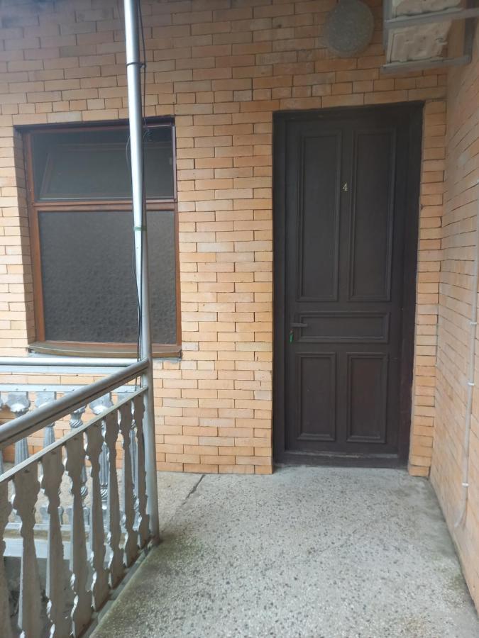 Guest House Roma Kutaisi Exterior photo